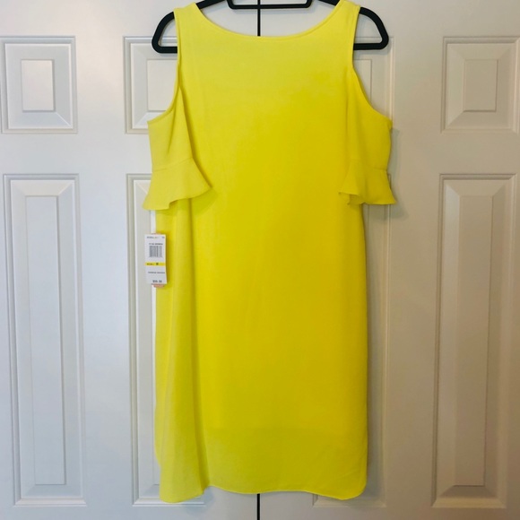 NWT Gianni Bini Yellow Lace Cold Shoulder Dress - Picture 8 of 8